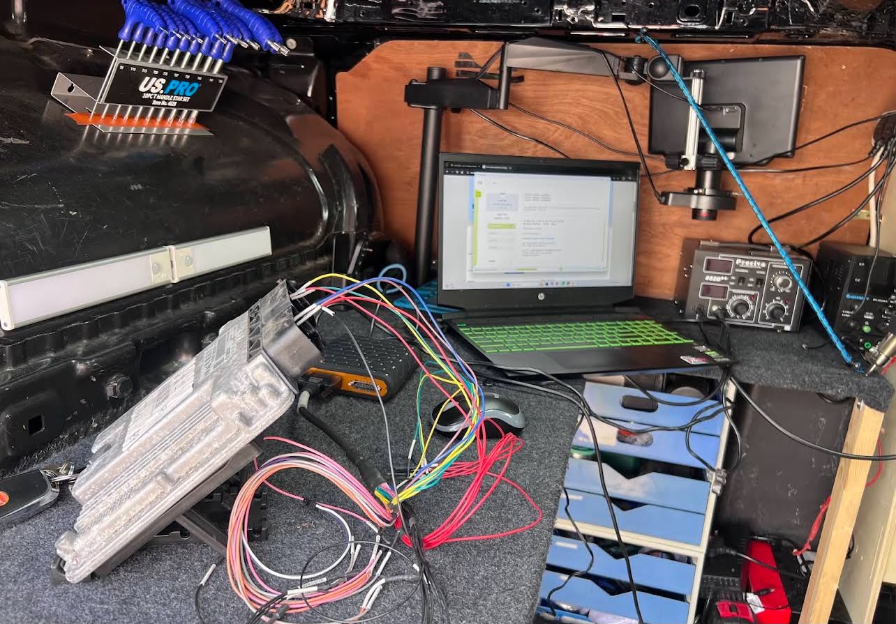 In-van ECU bench station with microscope